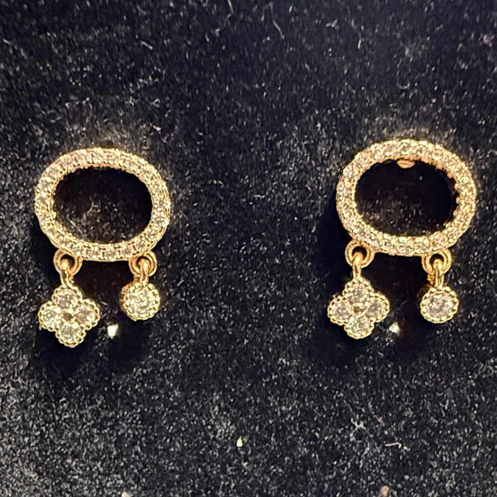 Pretty Bird Rose Gold Plated Floral Earrings